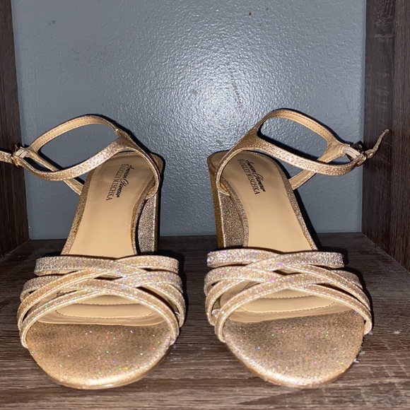 Size 10 sparkles BADGLEY MISCHKA heels - Picture 9 of 11
